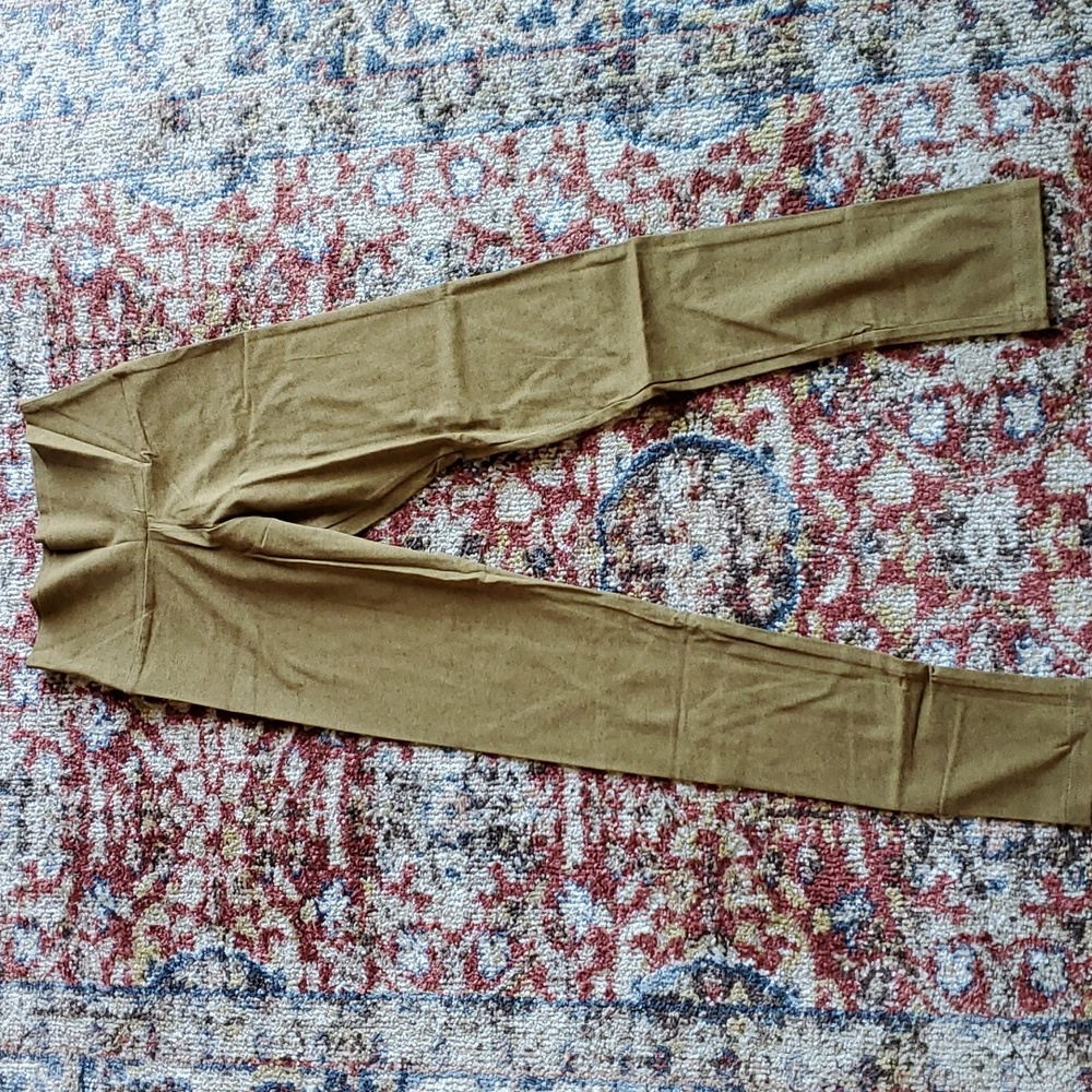 NEW LAST ONE!!! Athleisure Yoga Fitness pants leggings tumeric gold color Small